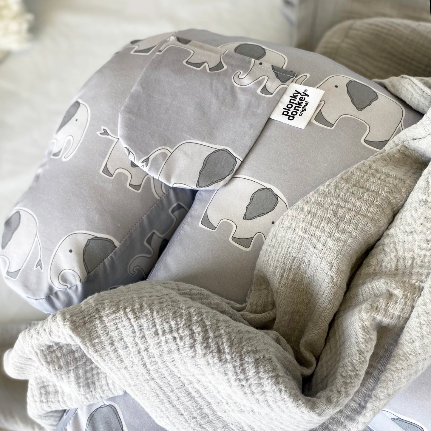 Nellie Ellie Smokey (grey)